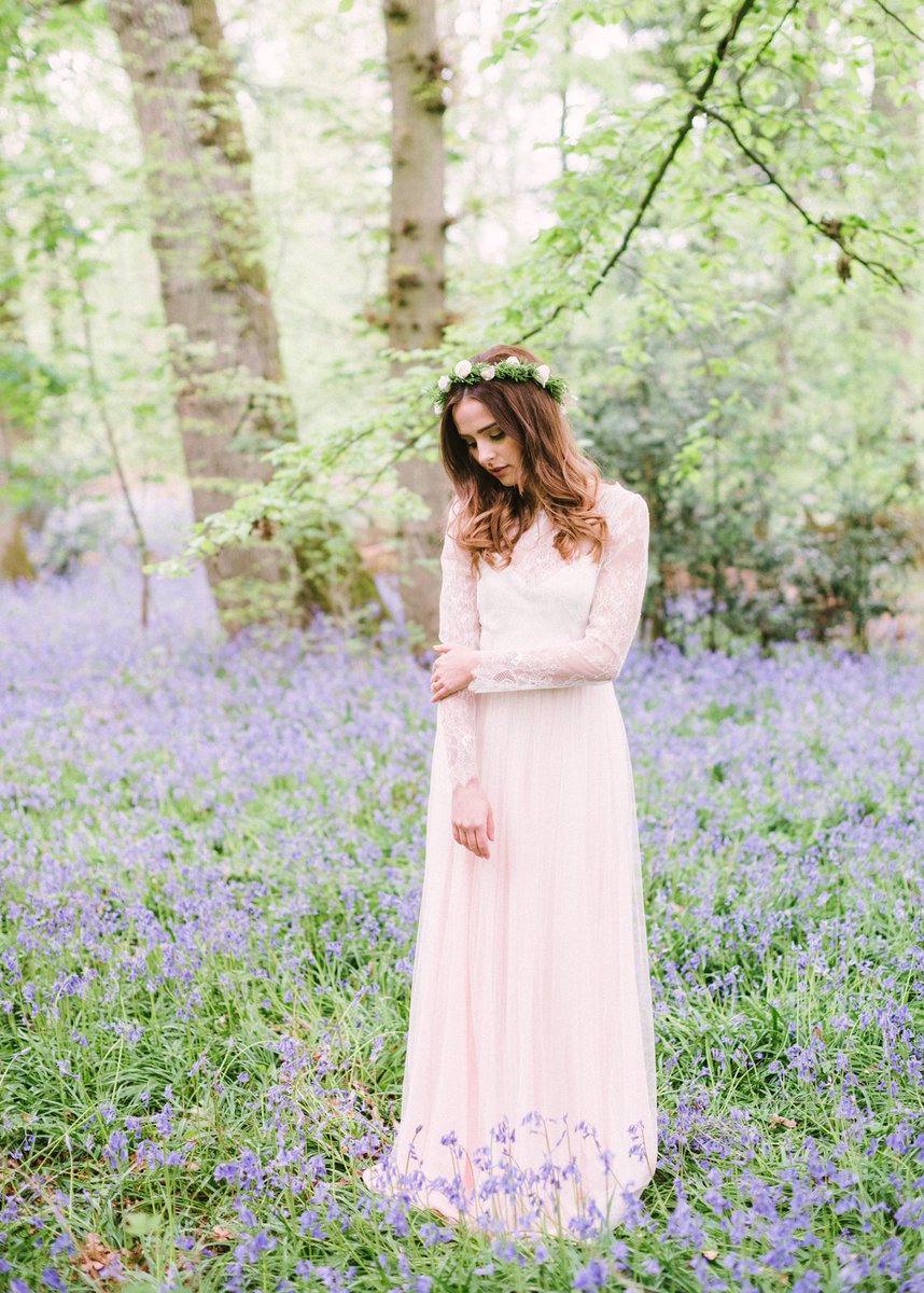 Magical woodland wedding inspiration - an absolute treat for the eyes!
lvmyd.rs/2tMEKEP
<a href="/hduffyphotos/">Hannah Duffy</a> 
Cherry Williams London