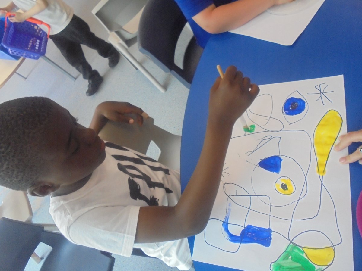 DiamondClassP4's tweet photo. Topic Countries; This week it is Spain. The children took inspiration from Spanish painter Miro. #grangemcr https://t.co/C6ru3KdTOG