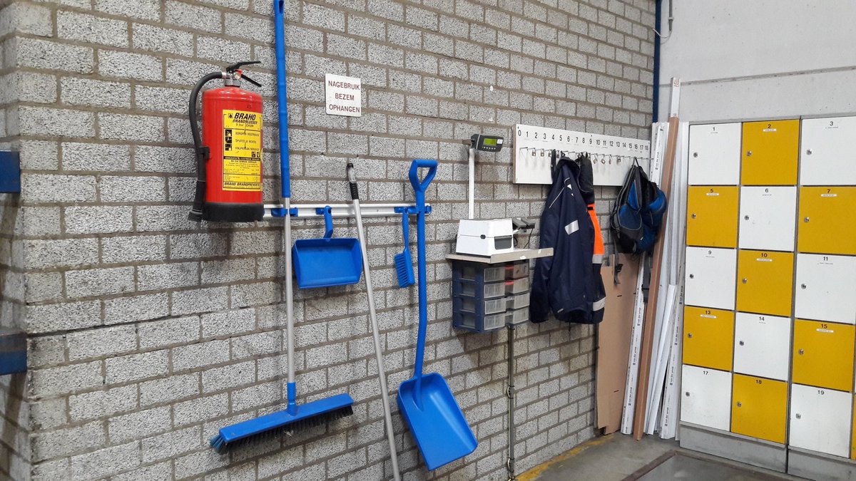 We verkopen kunststof borstelwerk van FBK aan onze klanten in de food en non-food industrie! Ook borstelwerk nodig? ☎06-51092339 Hans S