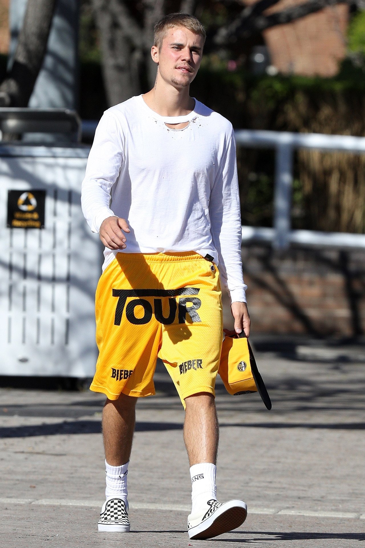 Bieber Clothing on Twitter: "Justin in Sydney, Australia (July 4) wearing a PEOPLE VS long sleeve, PURPOSE THE STADIUM TOUR shorts, ADIDAS socks and VANS shoes. https://t.co/nZRCNjPwao" / Twitter