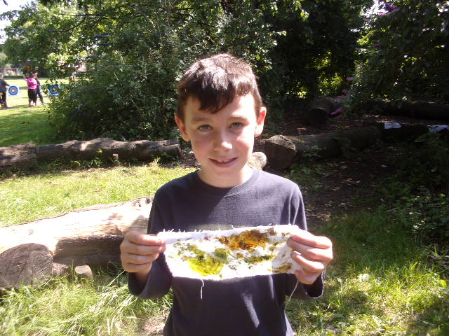 hatsarah's tweet photo. Forest School fun in the sun @GarswoodPrimary #leafbashing #digging #roleplay #LOTC https://t.co/LEHVJRcqhx