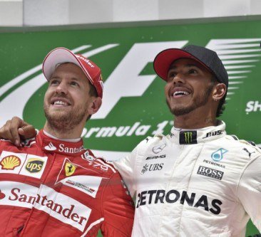 MotorChicche's tweet photo. #vettelhamilton Make races, not war #Seb5 @LewisHamilton #f1 #AustrianGP https://t.co/HNPkNZBvR4
