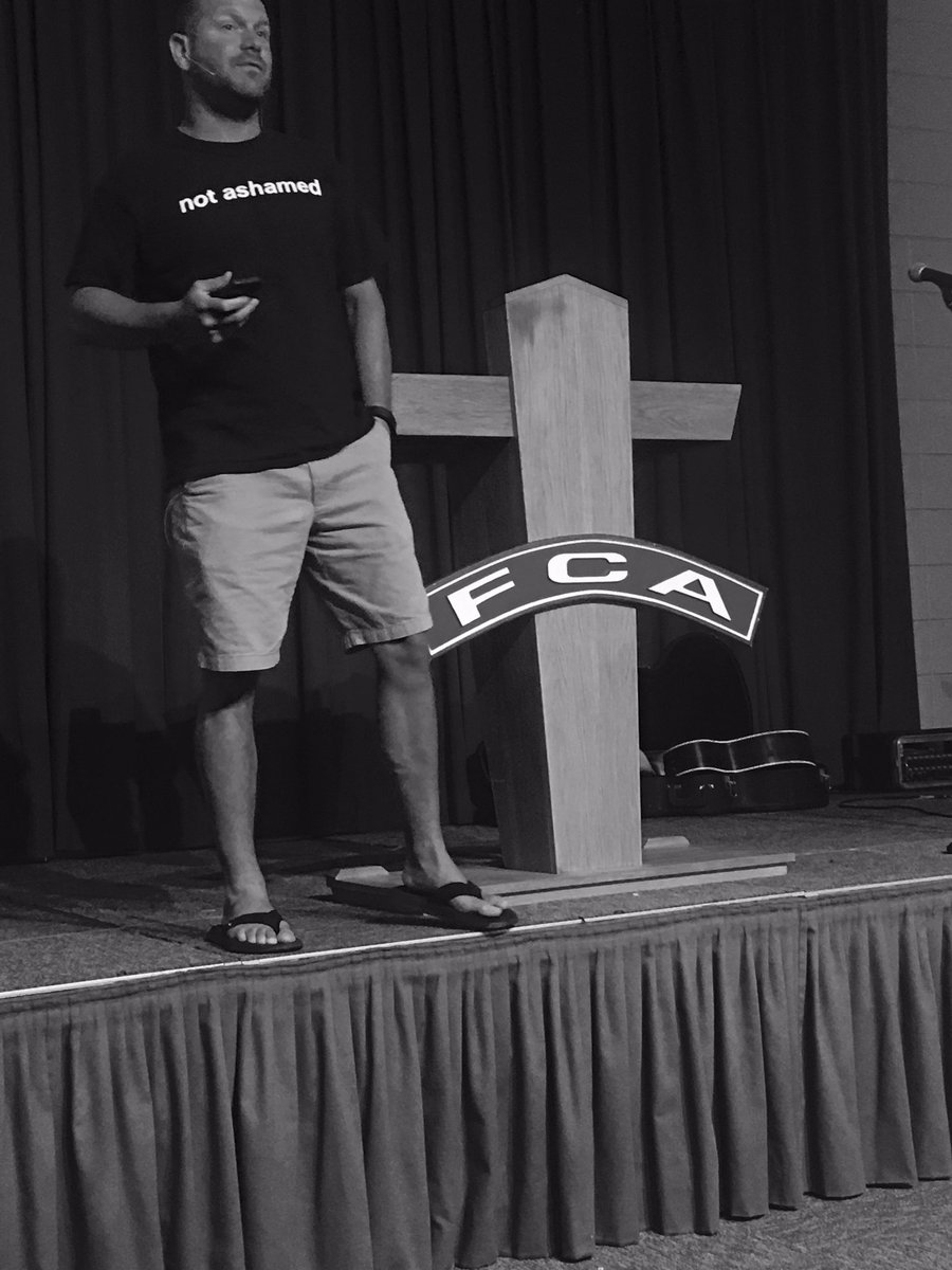 CoachMcKissic's tweet photo. Great morning devotional w @jimperdue at @FCACamps
#OnePurpose
#OnePassion
#OnePain
#OnePower
~Stop trying to recharge on the wrong things https://t.co/xoizU2XFvn