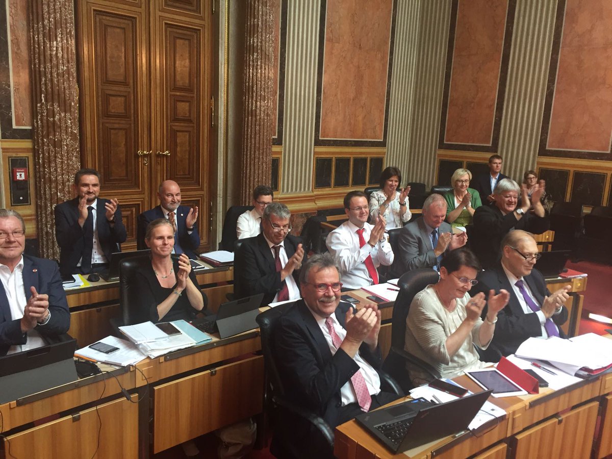 Stefan Schennach tweet media