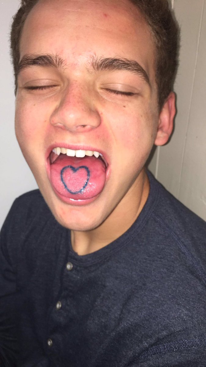 Happy 17th <a href="/Ross15N/">Nick</a> !! Luv u❤️