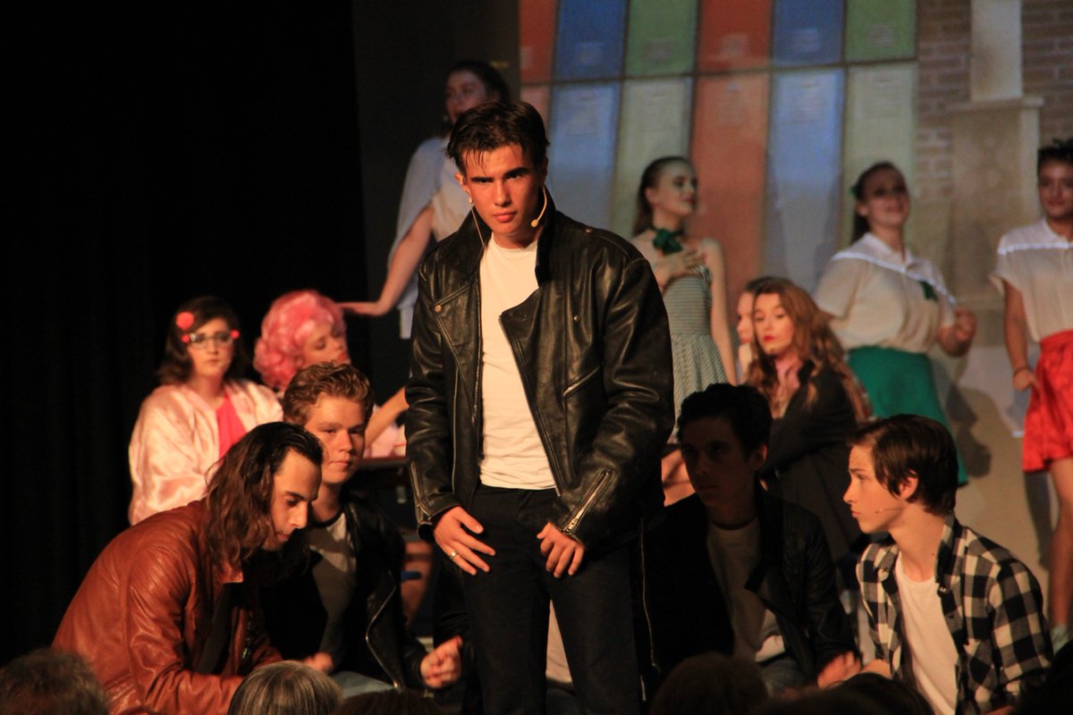 ReephamHigh's tweet photo. The superb @ReephamHigh @ReephamCollege production of Grease. #DannyZuko #SandyDrumbrowski #TBirds #Eugene #Grease #RHSC2017 https://t.co/WBd5IbqVGN