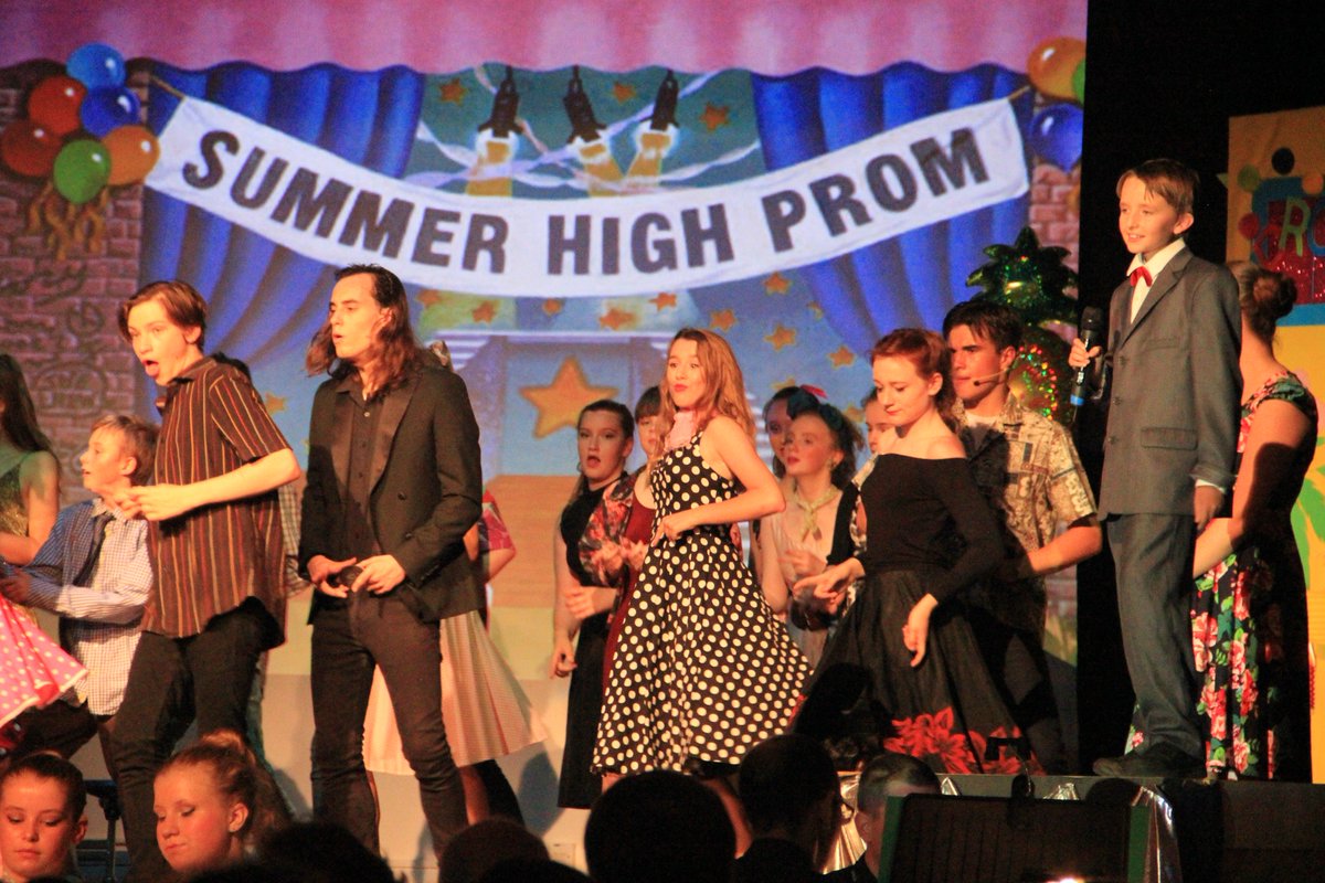 ReephamHigh's tweet photo. RHSC production of Grease #RHSC2017 https://t.co/ahYxomKMxZ