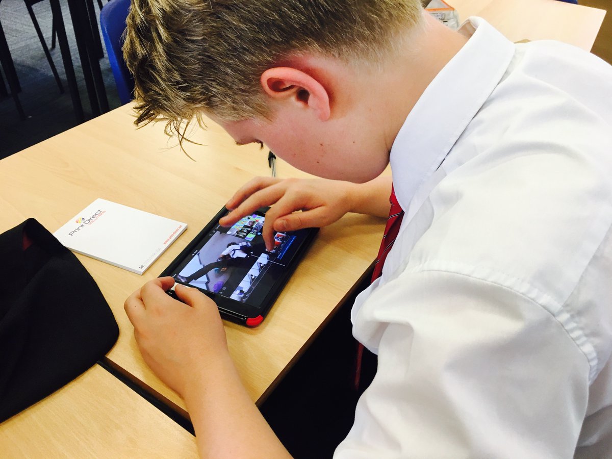 KGS1561's tweet photo. Team Magma hard at work! "The write way" #Rethink #KGSJuniorApprentice https://t.co/DoboWAQthu