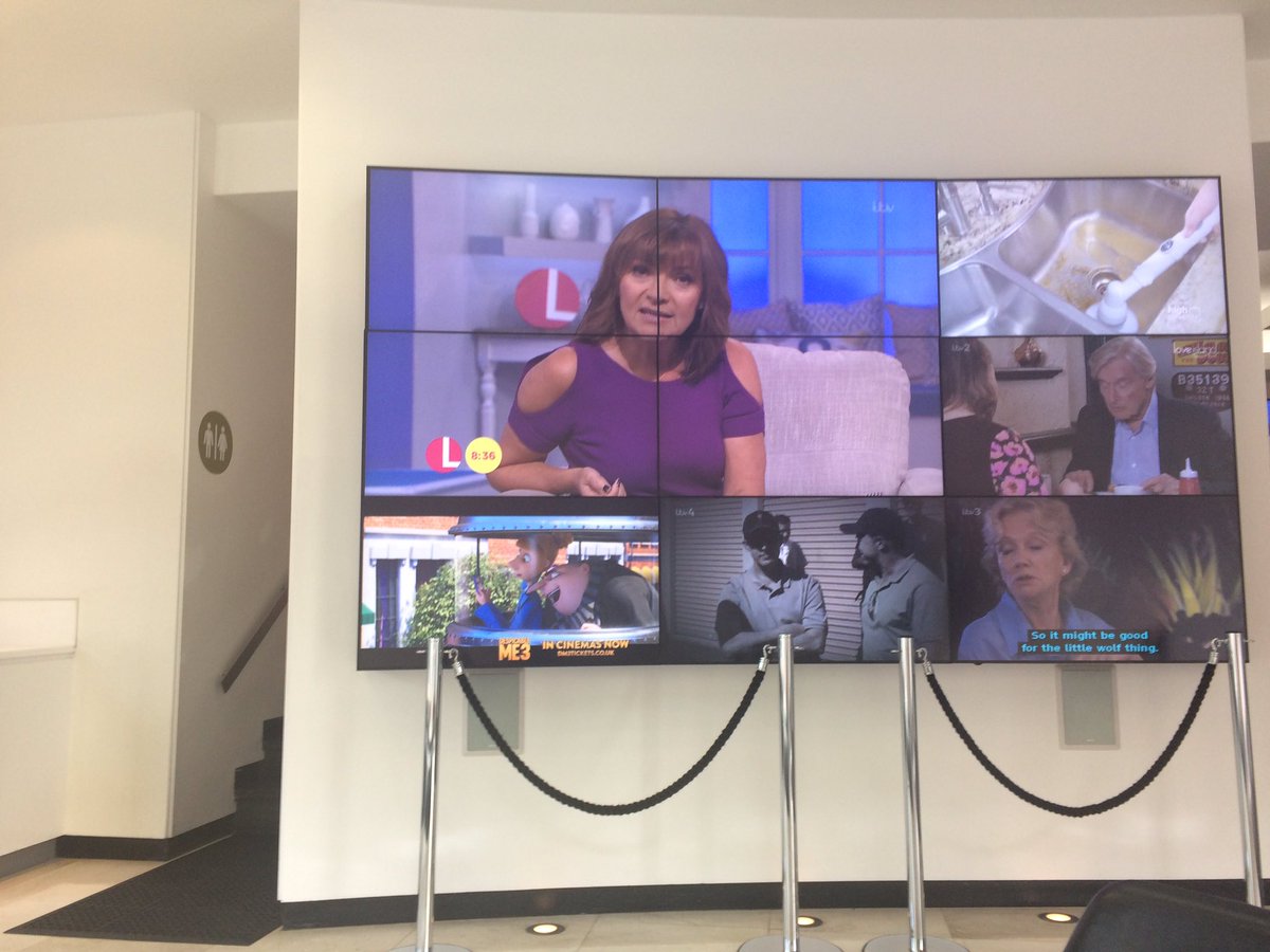 LeighDilks's tweet photo. Huge thanks @reallorraine and all the crew @ITVLorraine for such a warm welcome and fantastic morning behind the scenes! #ednapieralumni https://t.co/ILj87eXT2s