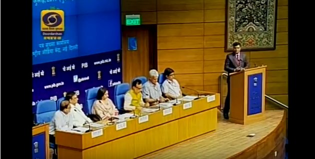 MIB_Hindi's tweet image. लाइव देखें : राजस्व सचिव डॉ @adhia03 द्वारा #GSTMasterClasses 
YouTube:youtu.be/L-C5ZI22g-0    
FB:facebook.com/inbministry/