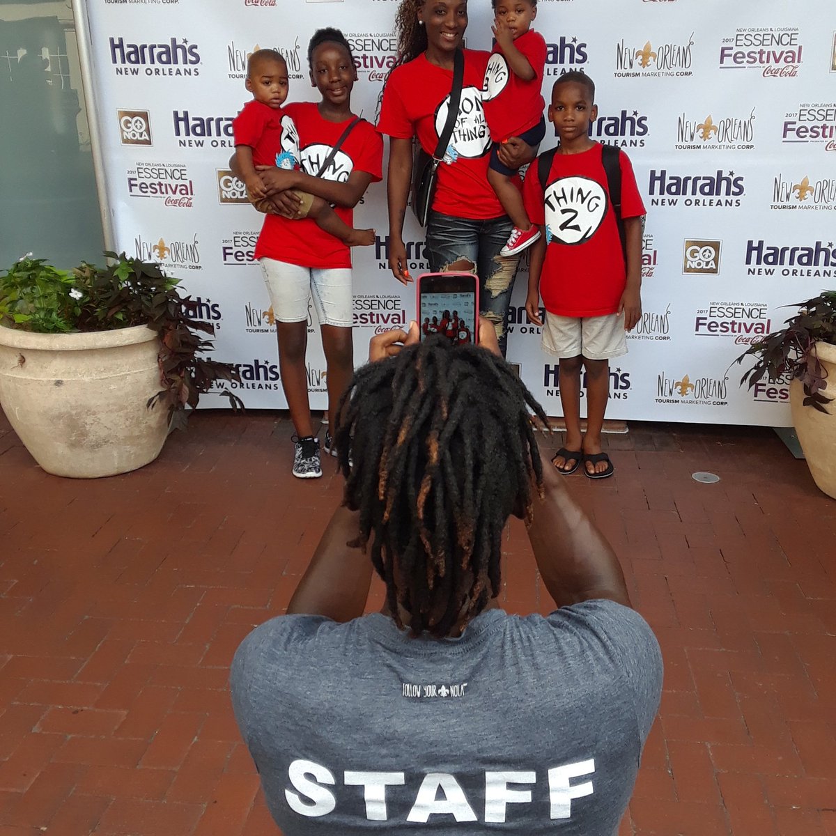 BananaPromos's tweet photo. 🎺Essencefest 2017 in #NewOrleans
.
.
media @ #bananasocialmedia 🍌
.
.
 #travel🛫 #nola💯#bananaeventstaff💏 #bananasocialmedia #picturenola https://t.co/va3YqcSIcw