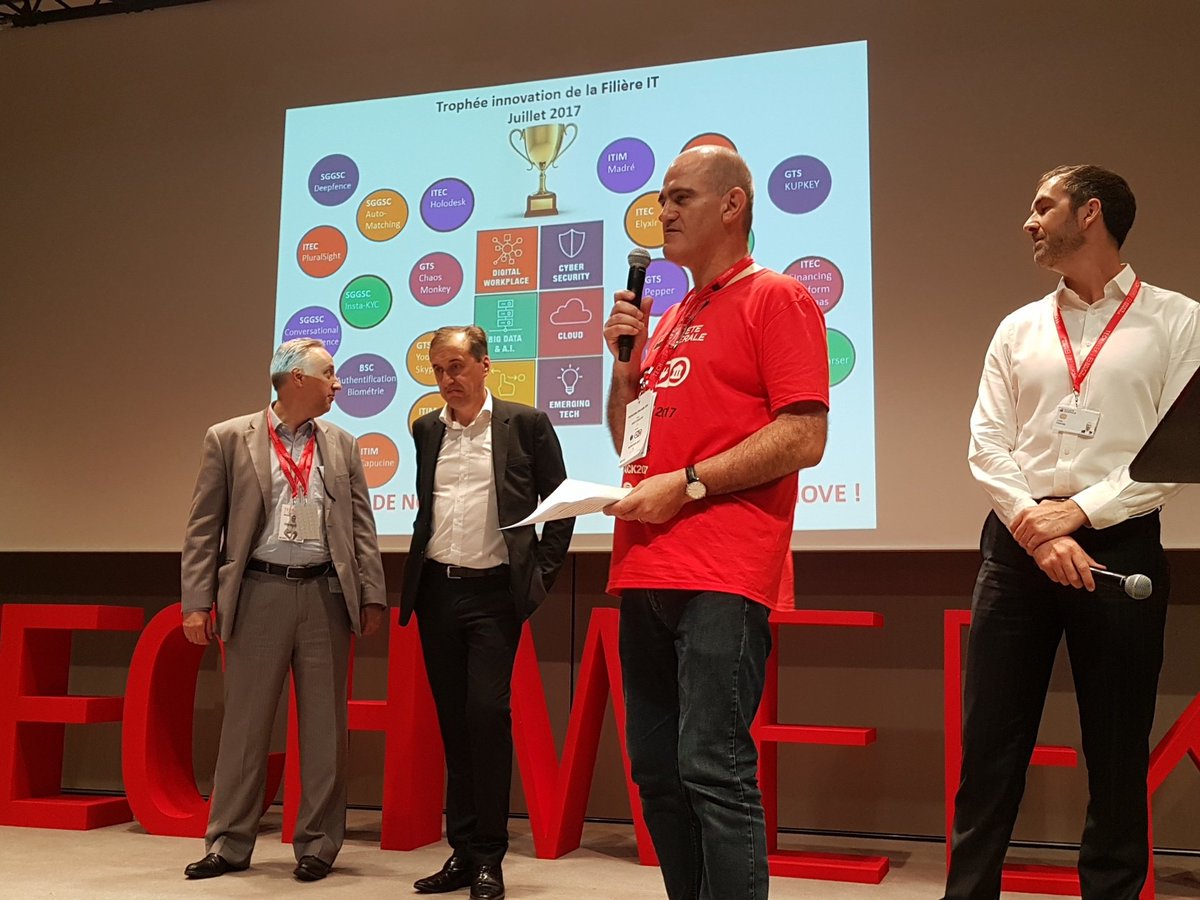 DumesnilP's tweet photo. #TechWeekSG : la remise des trophées innovation de la Filière SI pour les sponsors d'Innov@IT : la Filière SI a beaucoup de talents ! https://t.co/ztPOVBFVH5