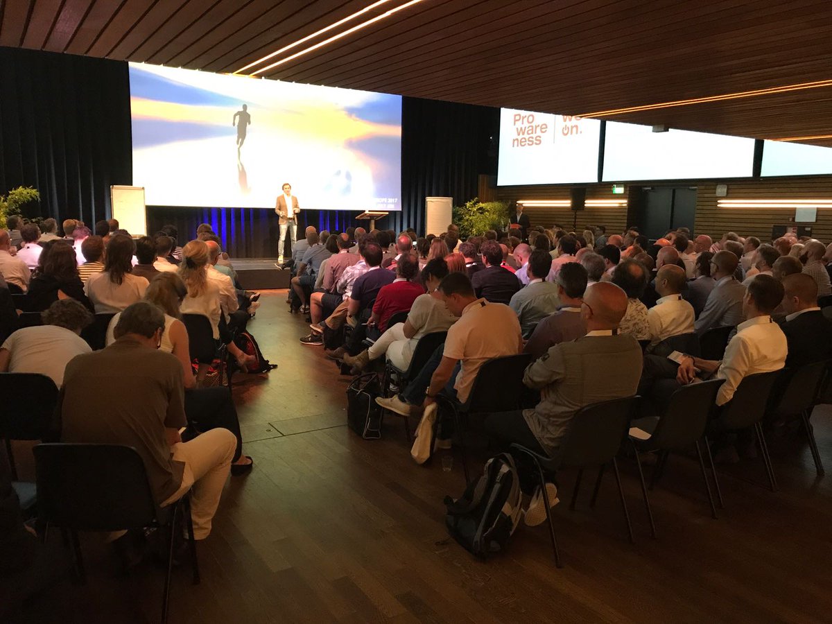Full house during the keynote session 'Scrum as a result, not a solution' by Leon Bedaux (<a href="/KPN/">KPN</a>) at Scrum Day Europe 2017! #scrum #sde2017