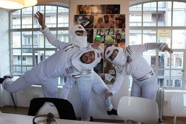 madebymany's tweet image. 15 lessons in hardware and #IoT: our learnings from the epic story of #hackaball: buff.ly/2tLQWWJ