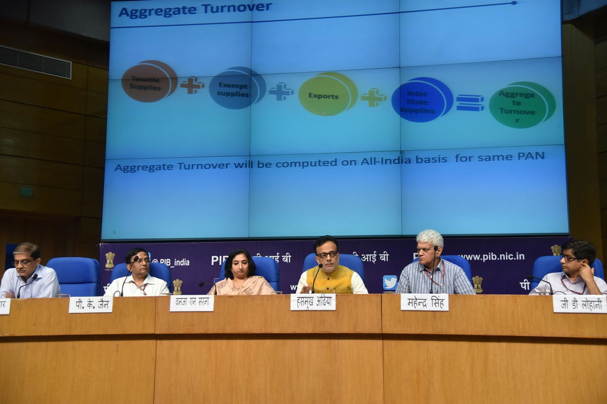 MIB_Hindi's tweet image. छवियों में: नई दिल्ली के राष्ट्रीय मीडिया केंद्र में राजस्व सचिव @adhia03 द्वारा #GSTMasterClasses