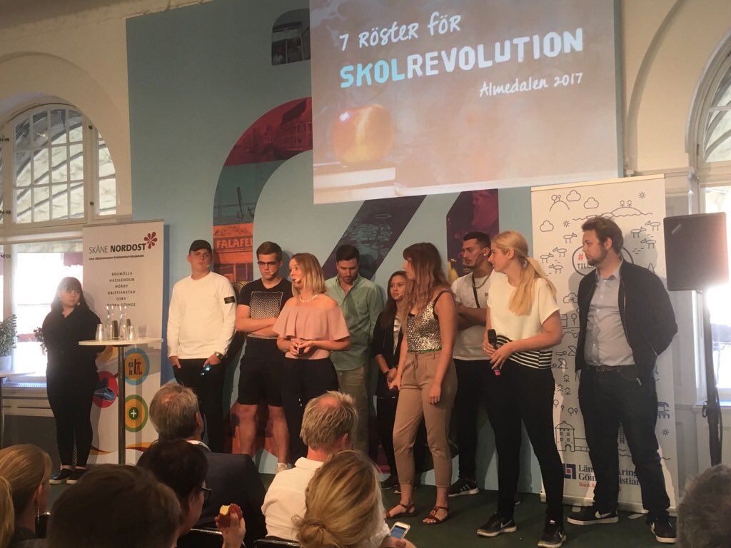 skanenordost's tweet photo. "Almedalens bästa och viktigaste seminarie", röster från publiken! MODIGA ungdomar som gav avtryck! #Oresundshuset #Almedalen #flerunga https://t.co/OLwE4SGcip