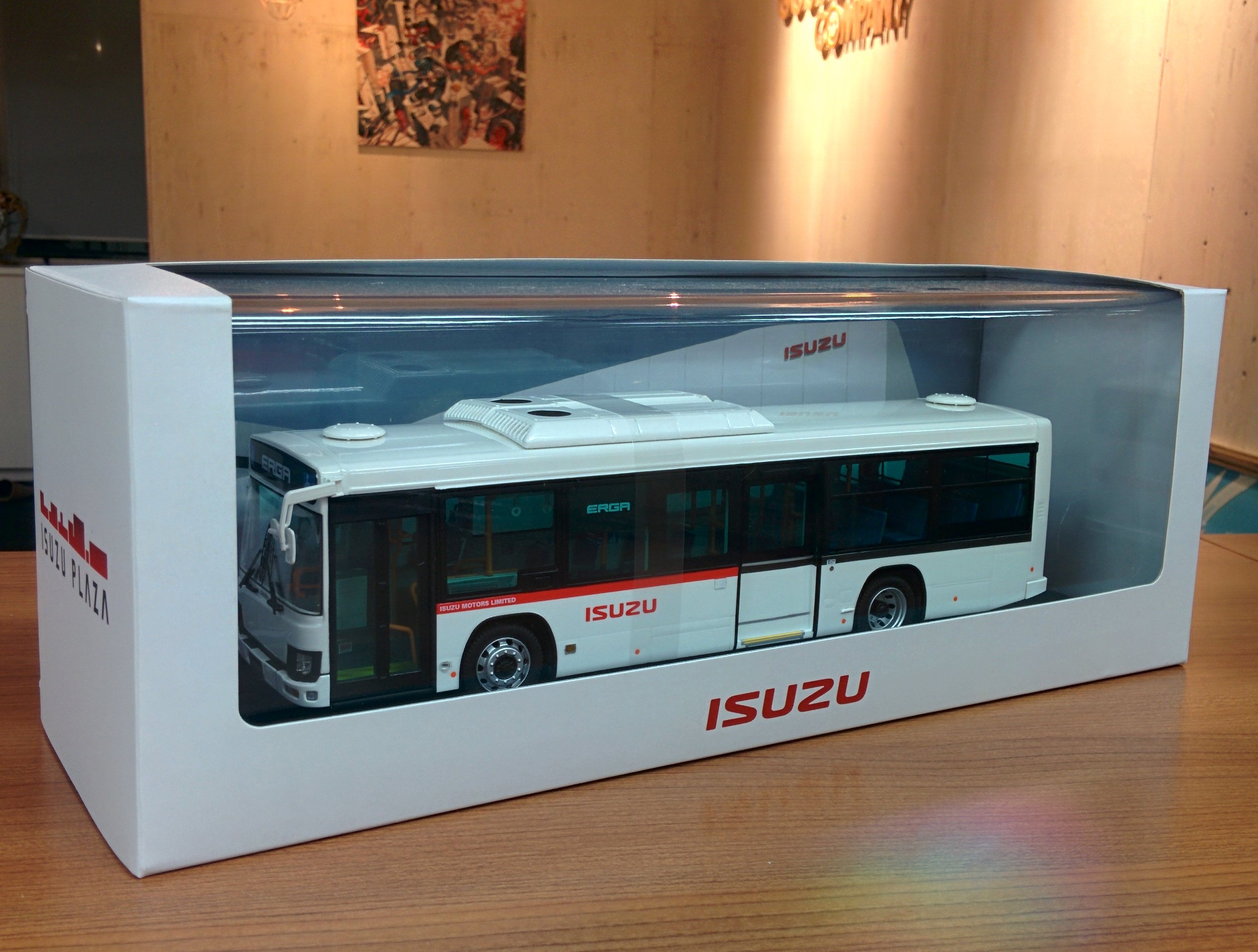 GSCバス・電車 na platformě X: „そして、いすゞプラザでしか