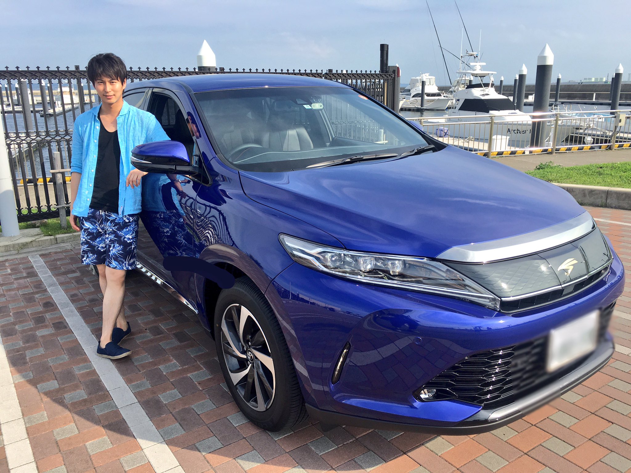三上真史 新型ハリアー 試乗ドライブさせてもらいました 乗り心地快適すぎ まるで翼が生えたかのよう 愛知の風 常滑の海風が最高でした 名古屋トヨペット トヨタ ネオガレ ハリアー ほしい もはやマイカー気分 T Co Ng3olajiyr