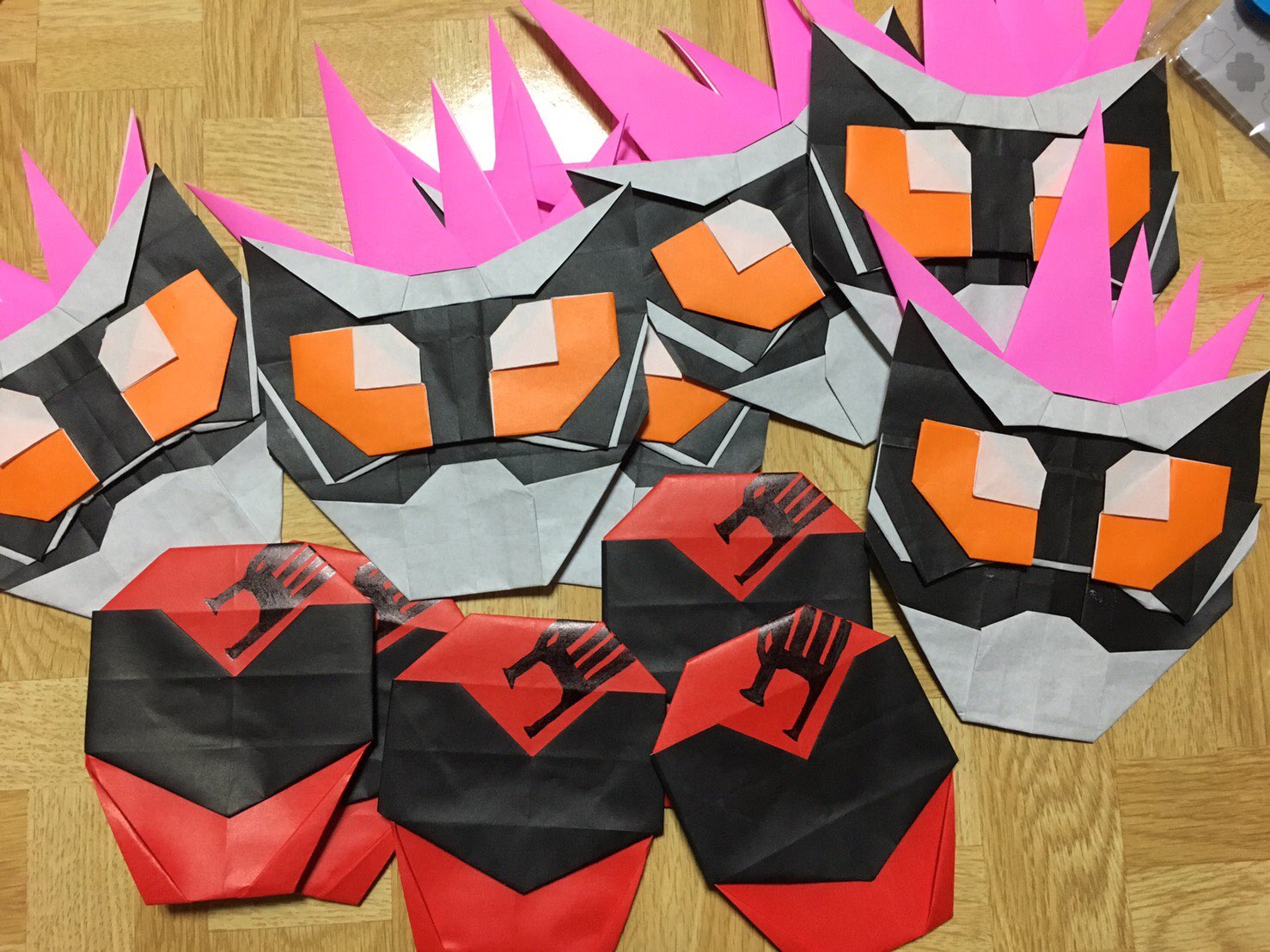 池袋ガールズバー ちとせ会館 コロナ対策ok 久しぶりです ちほです この間子ども達に人気な仮面ライダーエグゼイドとキューレンジャーの折り紙を折って見ました とっても難しかったのですが 今ならまだ忘れる前に折り方教えられます ぜひ 池袋ガールズバー ちとせ会館 コロナ対策ok 久しぶりです ちほです この間子ども達に人気な仮面ライダーエグゼイドとキューレンジャーの折り紙を折って見ました とっても難しかったのですが 今ならまだ忘れる前に折り方教えられます ぜひ