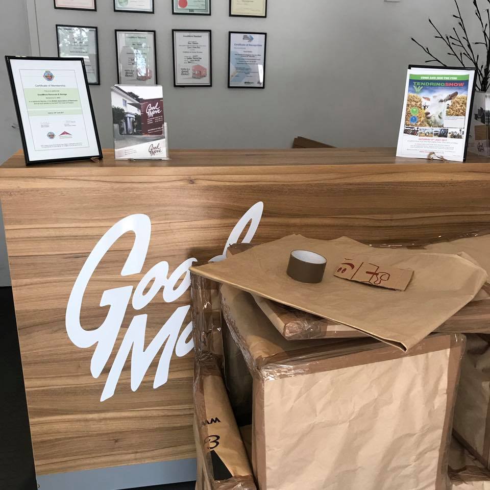 GoodMove_Moving's tweet image. Here at #GoodMove we are all getting ready for the @tendringshow! With examples of pro #packing with "viewing windows" and #exportwrapping!