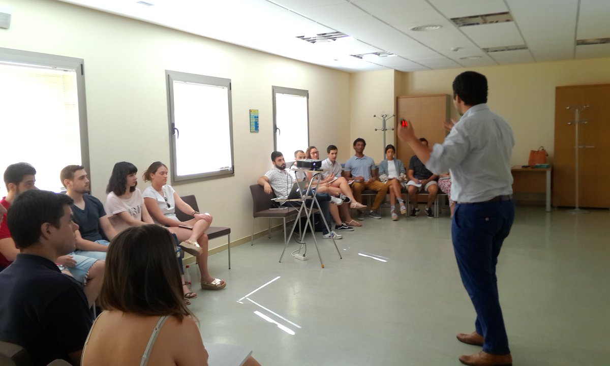 cipeuclm's tweet photo. Comienza la formación de #generaciónON con Marcos García de @ThePassionGen. Un programa de @IMPEFE y @cipeuclm. https://t.co/MKDPNb74q4