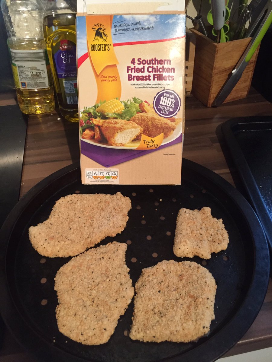 <a href="/AldiUK/">Aldi Stores UK</a> Also your chickens seem to have one breast bigger than the other!! #chickenfillets