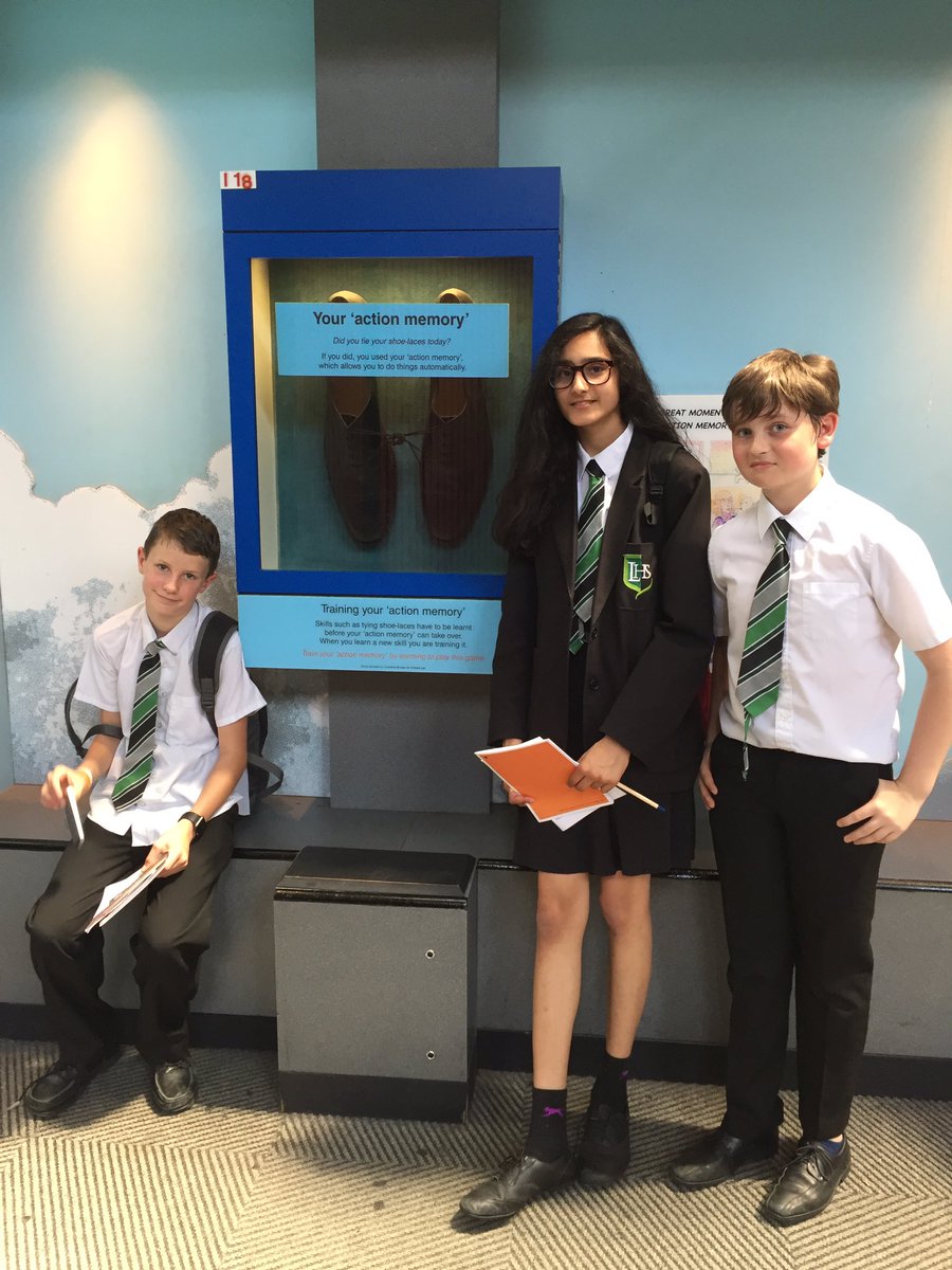 MissSumpterSci's tweet photo. Excellent human body exhibition @NHM_London @lutthigh #outandabout #scienceSTEM #activityweek2017 https://t.co/tSZaheaYua