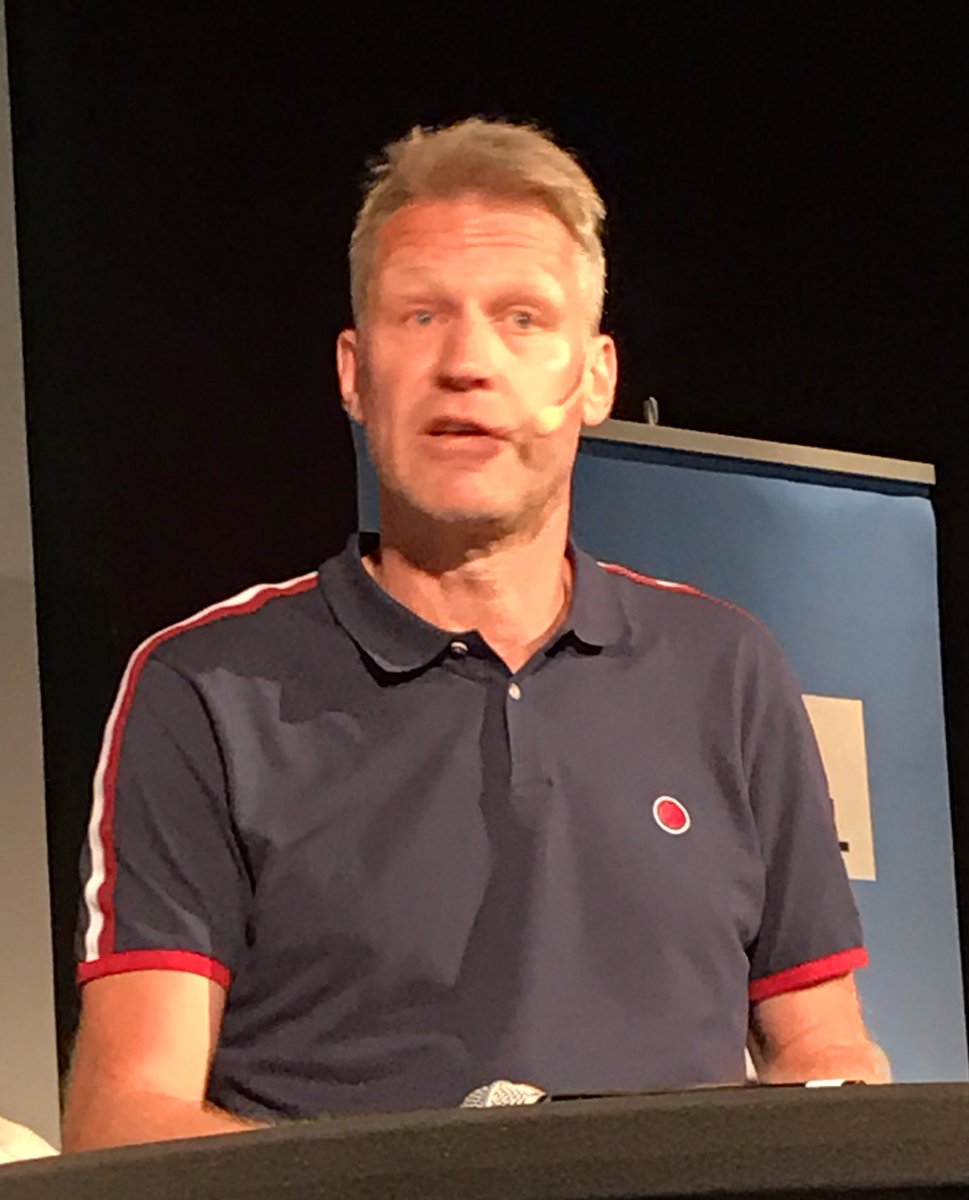 JBogfors's tweet photo. "Lärarna är de enda som kan lyfta skolan" Words @svantide #almedalen2017 #skolalm https://t.co/f9MHcmqD5e