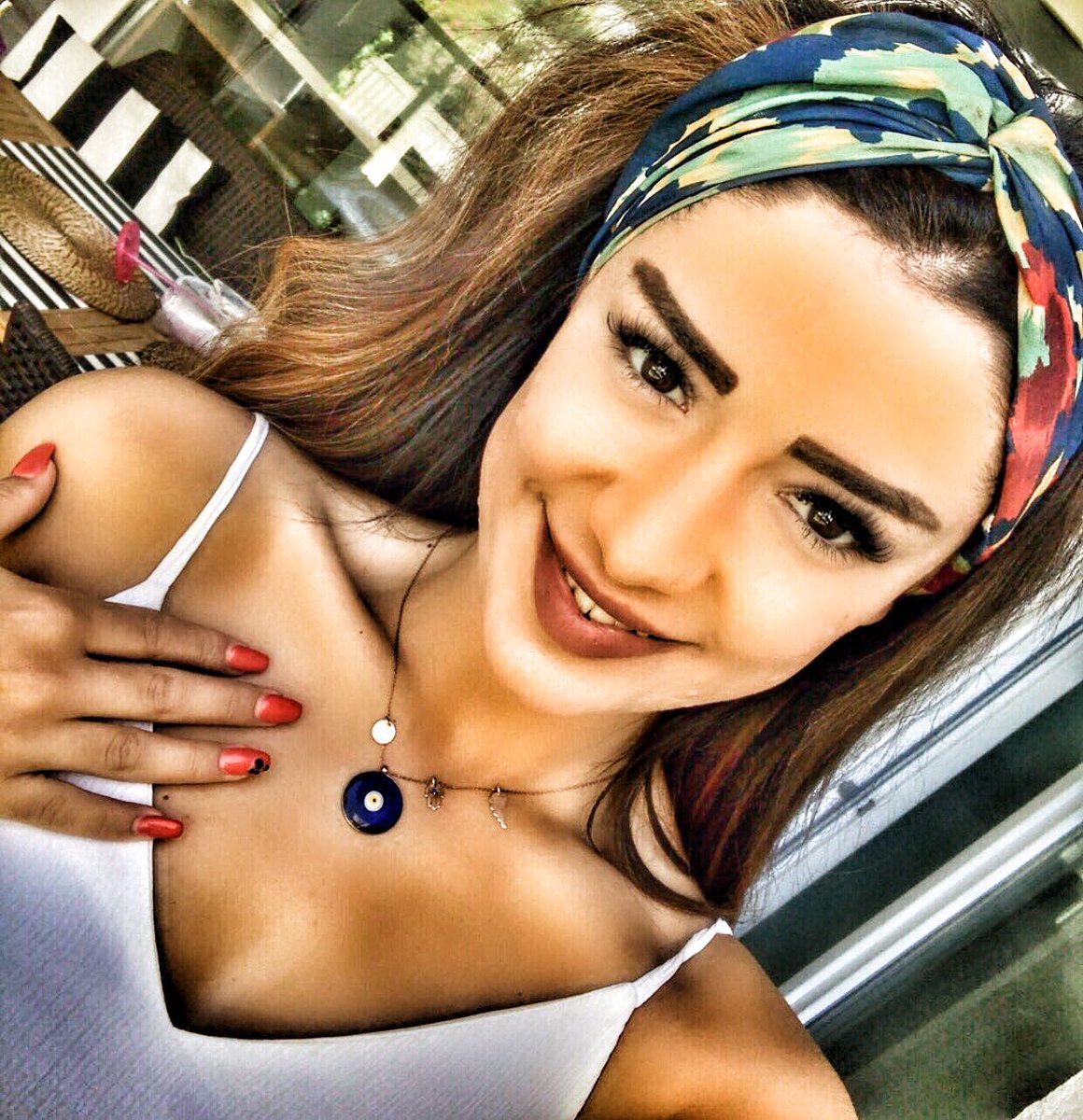 Delikanli  kadının dostu az, seyircisi ve düşmanı çok olur 😉 <a href="/aycanvariss/">aycanvariss</a>