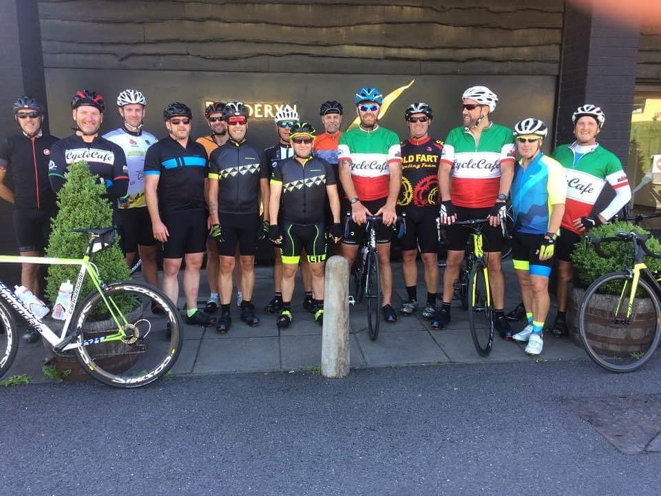 cyclecafe15's tweet photo. Meet some of the #cyclecafe guy's 🚵🚵🚵 👌😎 SG MG KD 😎 #cycling #swansea https://t.co/yQvuMQNzEM