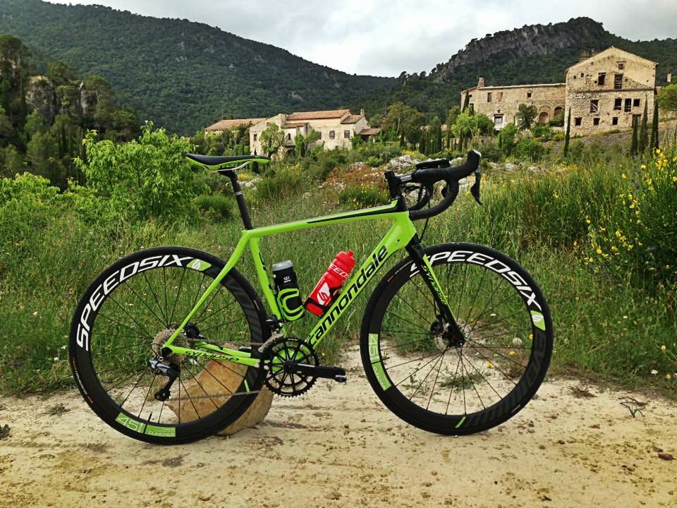 Speedsix_wheels's tweet photo. Nuestro programa de personalización #speedsix, permite que tus ruedas vayan a conjunto con tu bici: https://t.co/JceF7AlXAF
#made2win https://t.co/NwKeZpwvsN