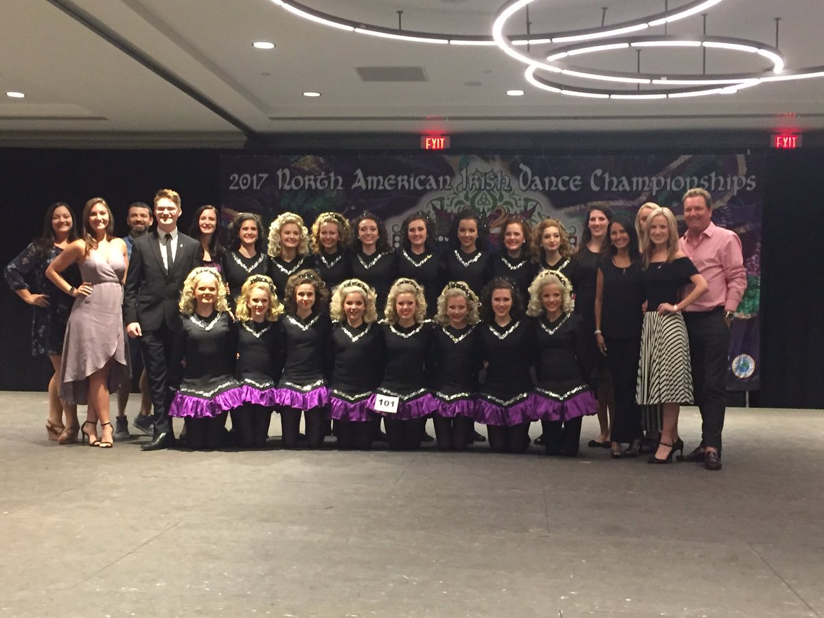 NATIONAL CHAMPIONS!! We could not be more proud of this team 🎉⚜️💞☘️ #TeamDrake #naidc17