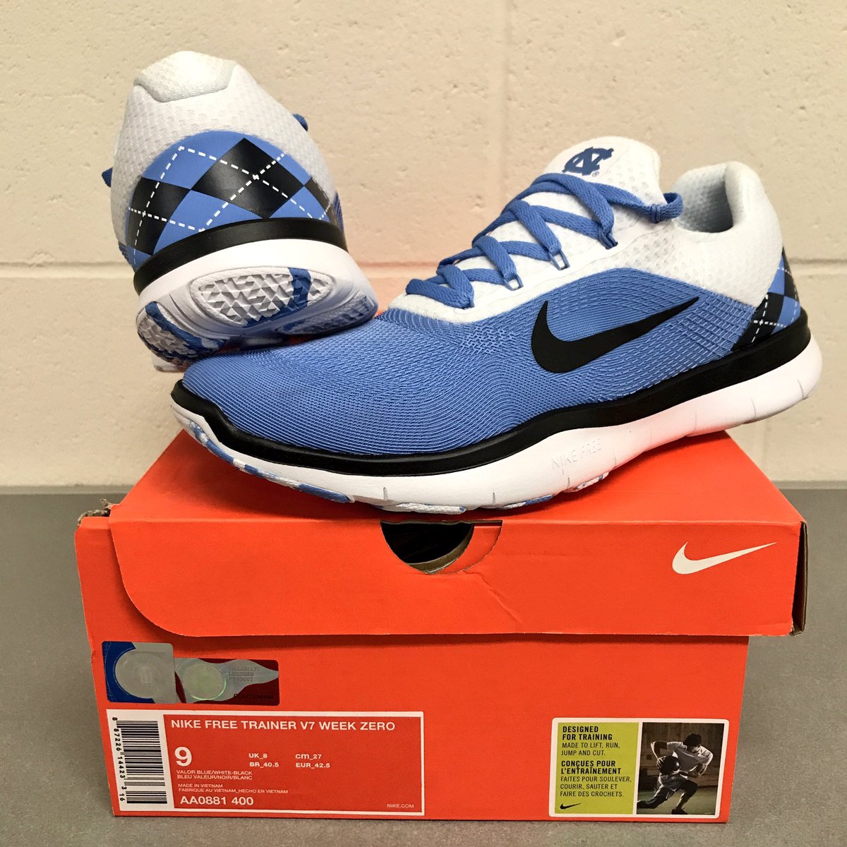 UNCWrestling's tweet photo. Who’s excited to get their new pair of @Nike custom UNC @GoHeels shoes!? 🔥 https://t.co/21BEeD79ST