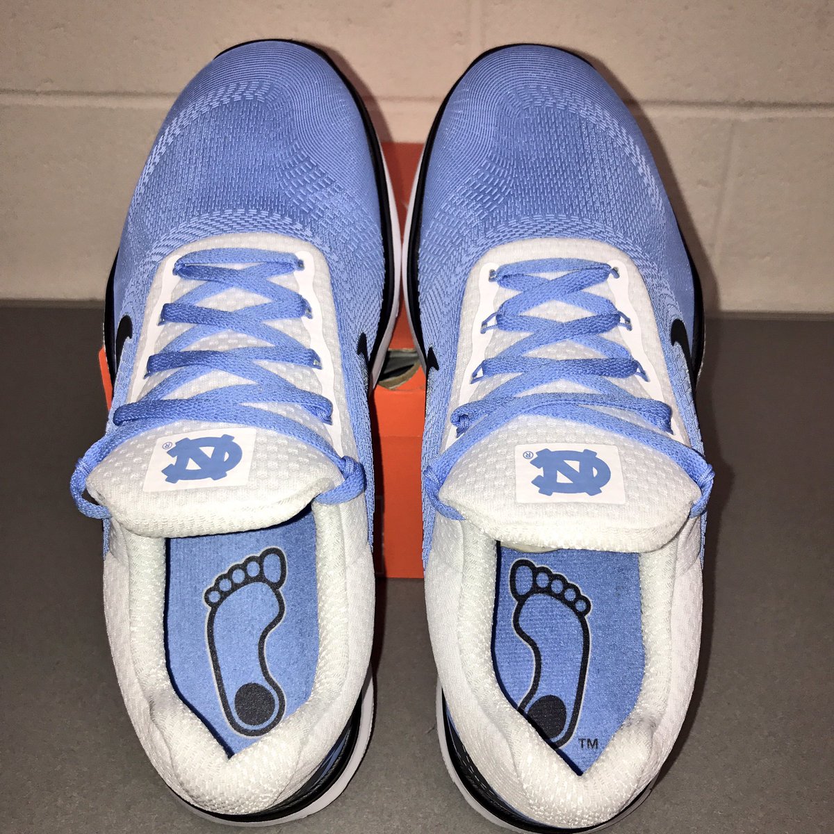 UNCWrestling's tweet photo. Who’s excited to get their new pair of @Nike custom UNC @GoHeels shoes!? 🔥 https://t.co/21BEeD79ST