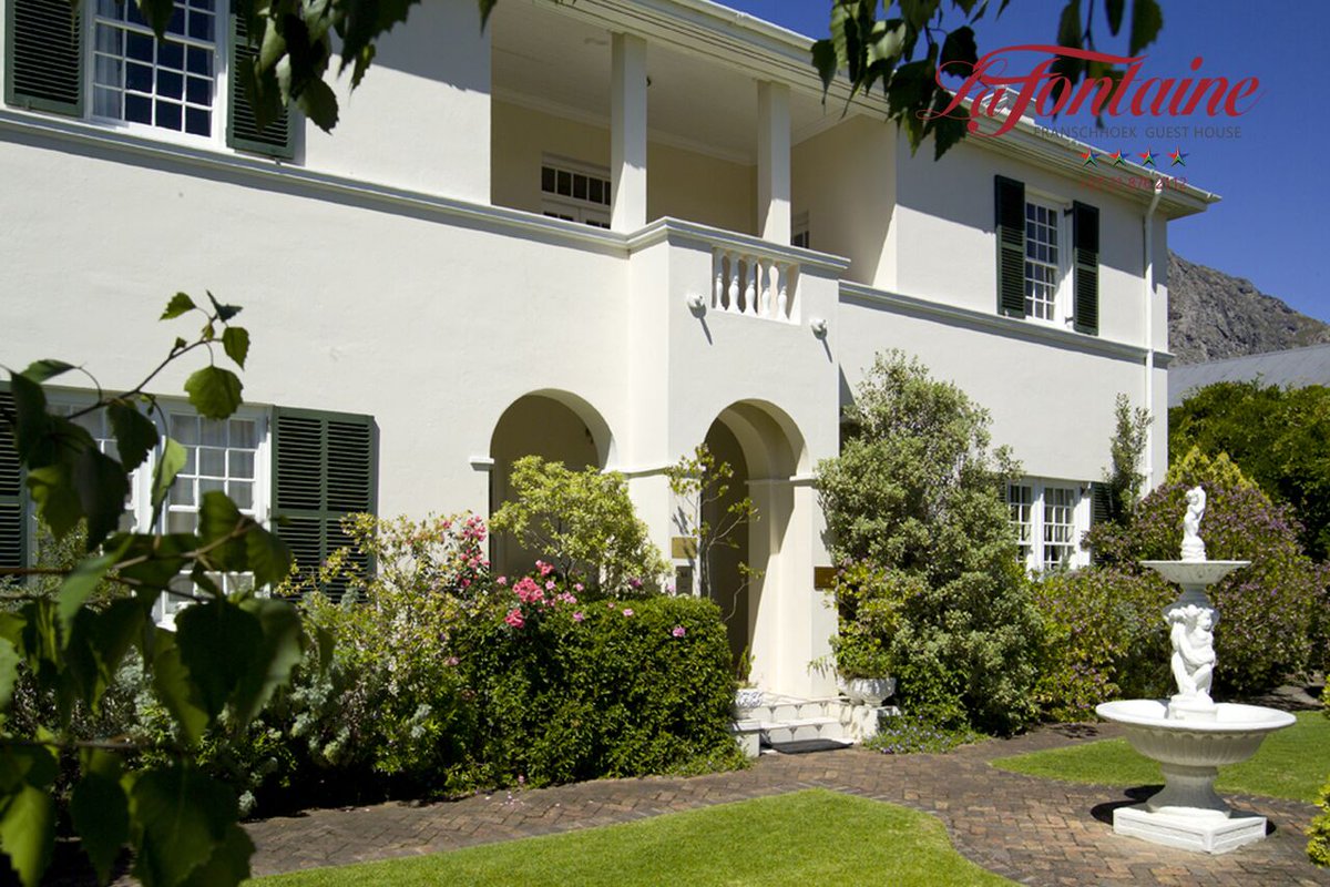 Enjoy old fashioned #hospitality and service in a #magnificent destination, surrounded by vineyards &amp; mountains. #southafricanhospitality