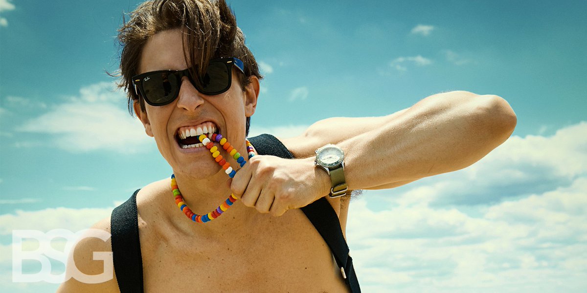 This will cure any of your Thursday blues. We promise. <a href="/DerekKlena/">Derek Klena</a> is sexin it up in a new feature! #SummerByBSG bit.ly/2tM0pwO