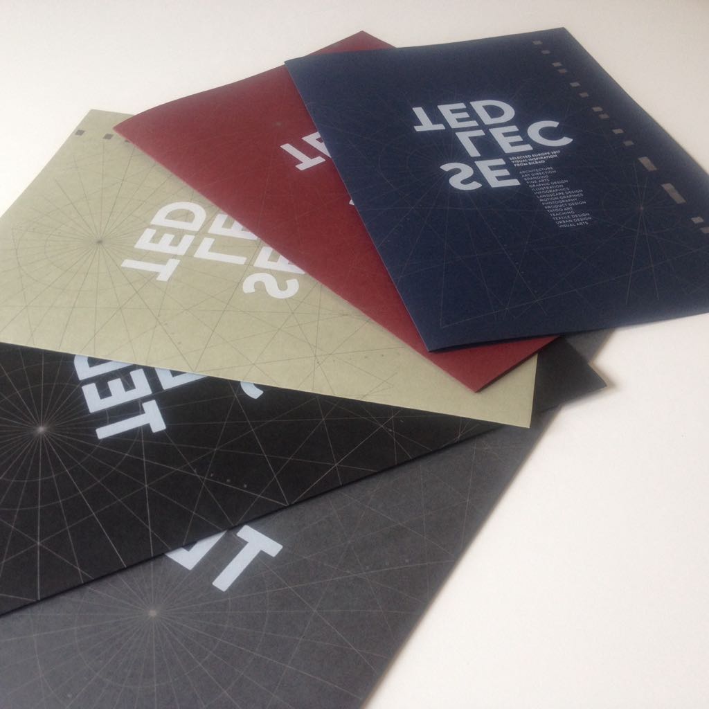 otzarretaTandM's tweet photo. Estamos seleccionando a los ganadores del #Selected17 con estas carpetas realizadas por #Otzarreta para ello. #ThinkandMake https://t.co/UjKiXNQ9Ha