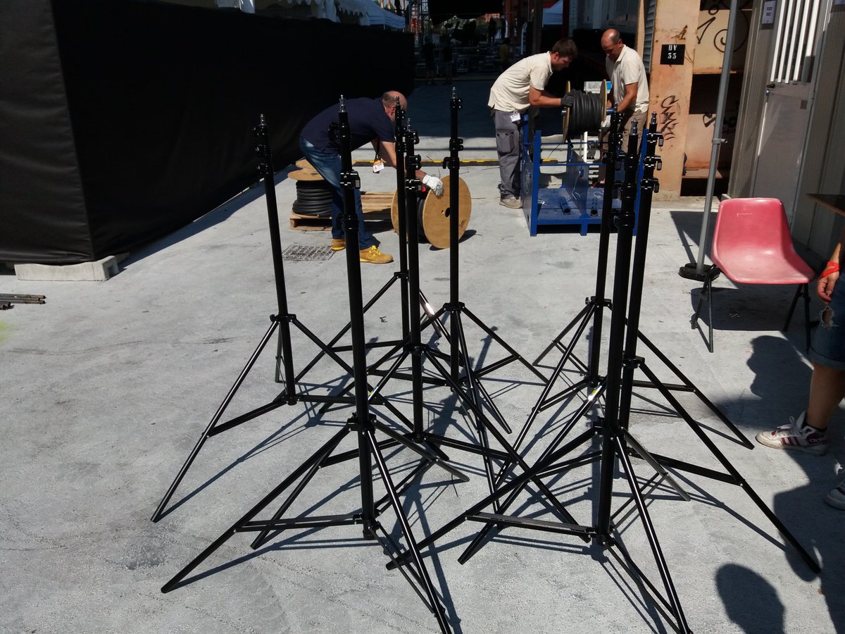 #UWB-based tags communication tests for the @KFuturFestival  @MonicaProject @IsmbOnweb <a href="/LinksFoundation/">Fondazione LINKS</a>