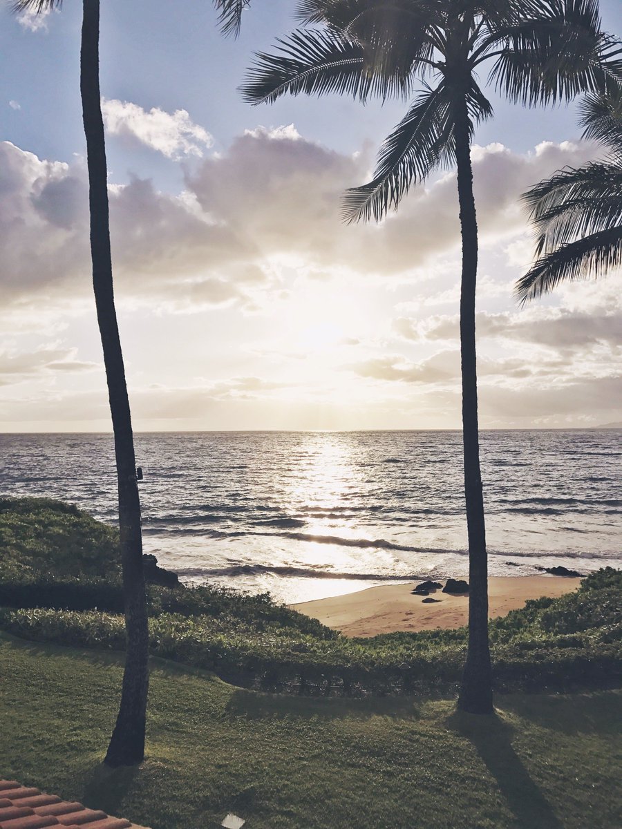 blairerestaneo's tweet photo. ⛅️ https://t.co/Kzyn2t4jsw