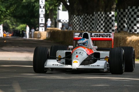 autosportnl's tweet photo. Retro: Autosport.nl zoog drie dagen lang de sfeer van het Festival of Speed op Goodwood. Geniet nog even na...https://t.co/UyBtlCUc6S https://t.co/Kk2hAlOobj