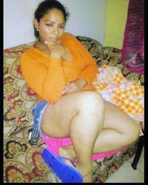 maryonisala9's tweet photo. En casita #bonita #pensando #piernuda #morena #caderona #nalgona #madura https://t.co/rcQOiAiUjo