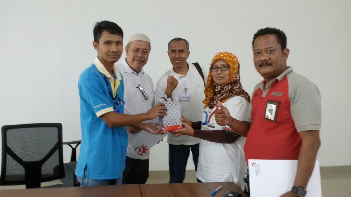 budiku12's tweet photo. Hut Telkom 52, Kakandatel Cilegon Banten Kunjungi Pelanggan PT Thermax
#huttelkom52treg2
#Livingthetelkomwaytreg2
#Livingthetelkomwaybanten https://t.co/kryc3ZX2rQ
