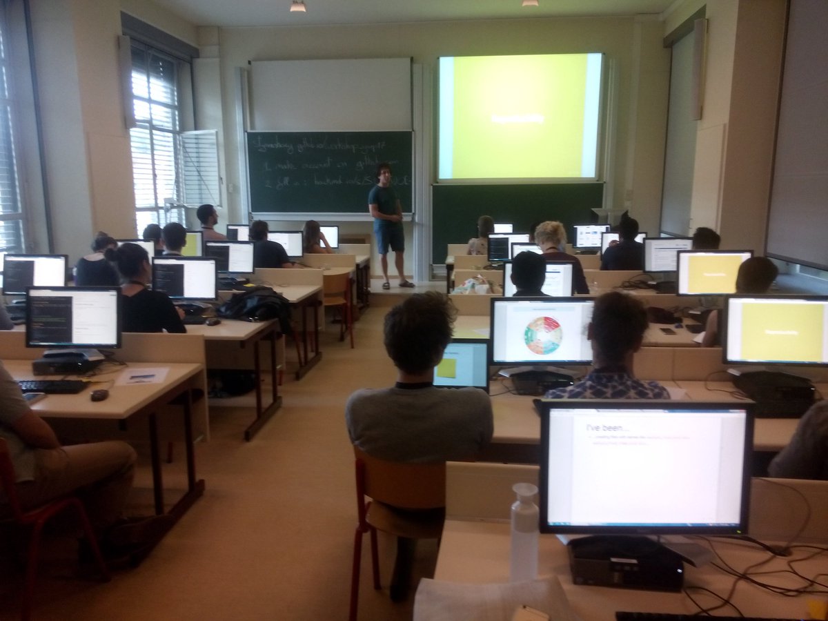 Edhilthoniel's tweet photo. Open and reproducible research workshop with Stijn Van Hoey @YWP_Benelux ! https://t.co/c2rF3yo7yR