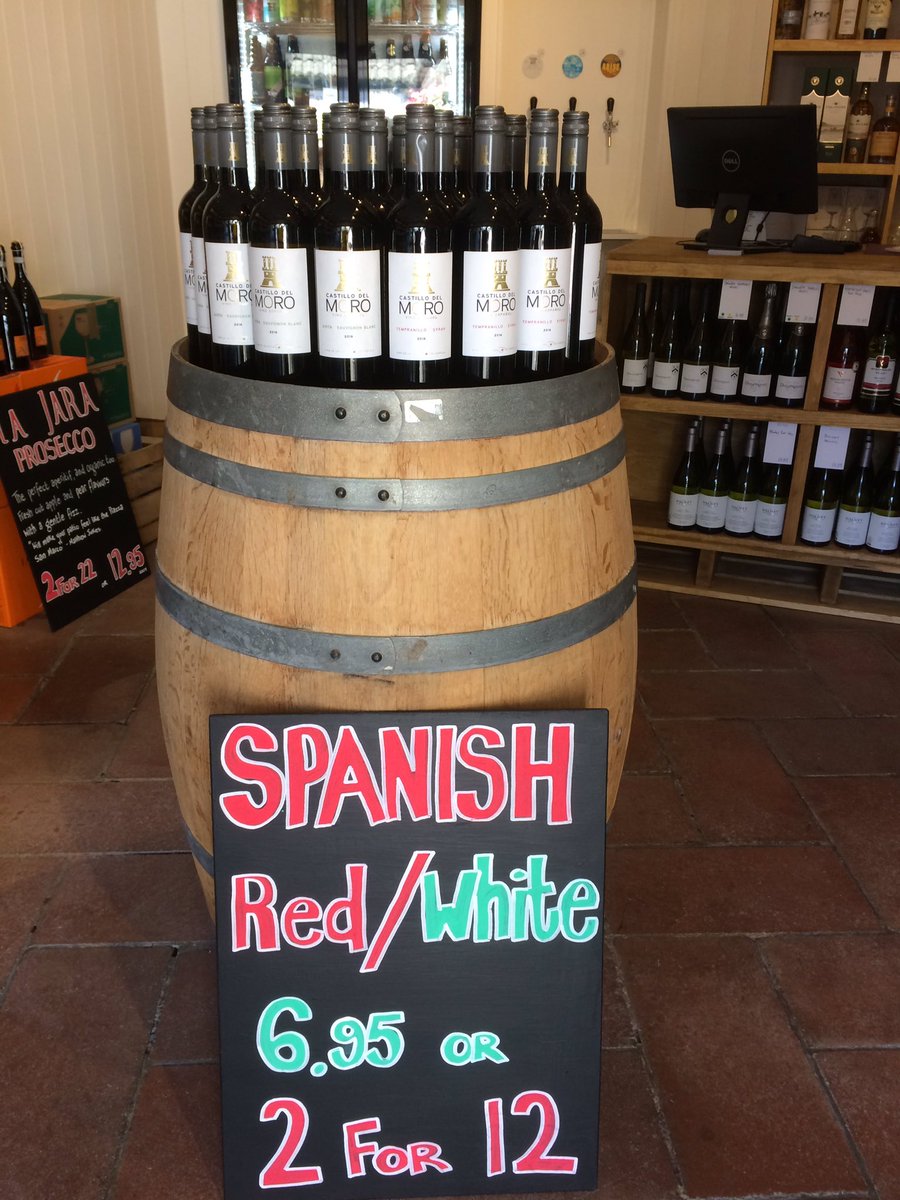 stroudwine's tweet photo. A lovely easy drinking red or white, buy 2 for £12. Great value for money & perfect #BBQ wine! #Stroud #Witheysyard #shoplocal https://t.co/ZGxKYsWU8y
