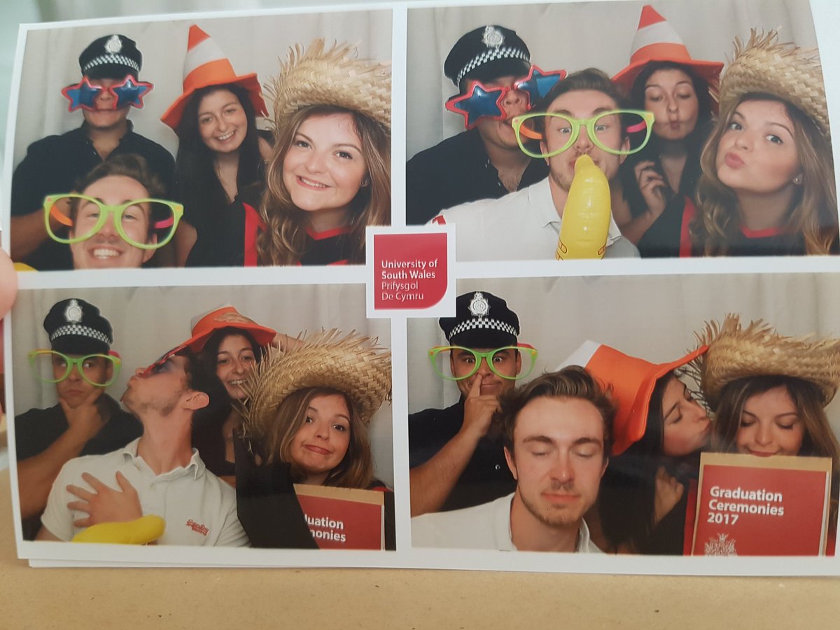 greene_media's tweet photo. My fav peoples at graduation 🎉 #USWgrad #usw #graduation2017 https://t.co/acGlm3XuoS