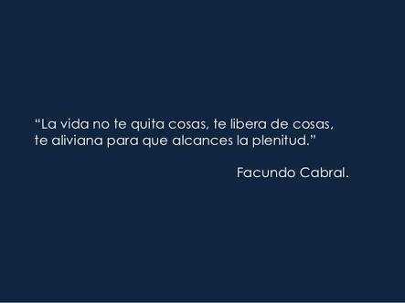 Tierradetrovas's tweet photo. La vida no te quita cosas te libera de cosas te aliviana para que vueles mas alto, para que alcances la plenitud. #LiriTuist #LYF15 #Trova https://t.co/IsKXIm02Fe