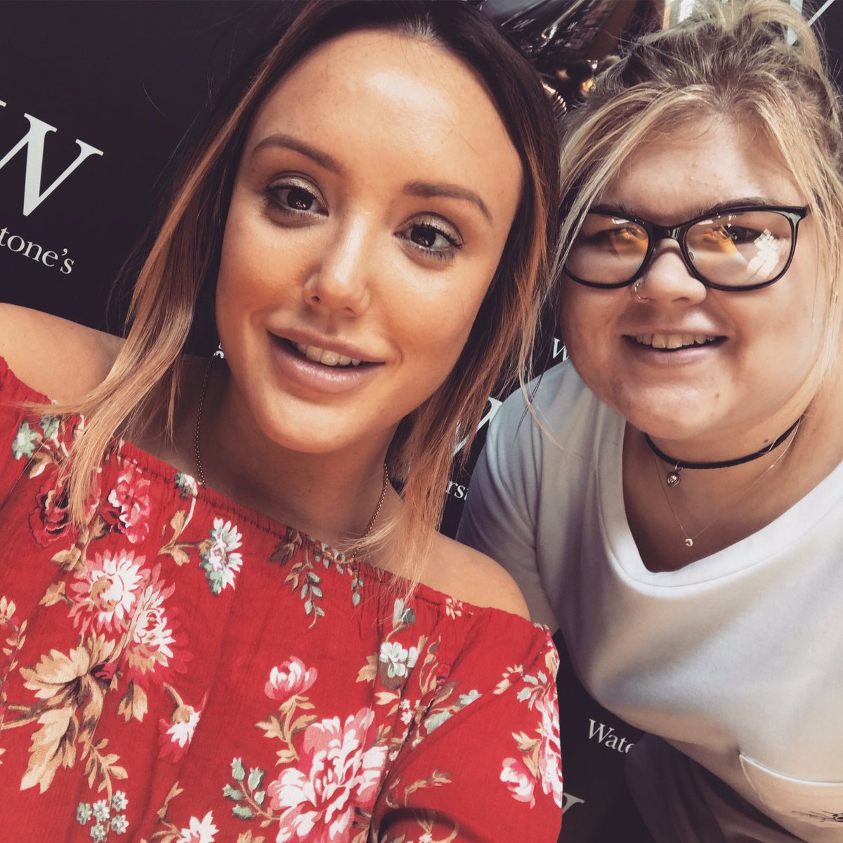 chloesteado's tweet photo. Lovely meeting @Charlottegshore again yesterday thank you for our chat 💕💕 #brandnewme #booksigning #Liverpool #waterstones https://t.co/TymvKwAQIV