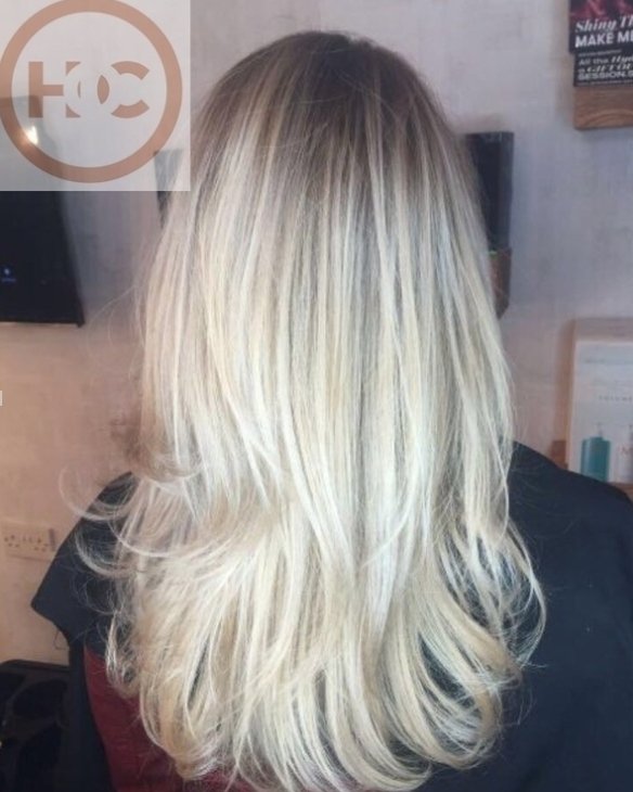 Blondes do it BETTER 🔥 Who agree's?????
...Not just any blonde but the #HollywoodColourBlend
_
🏠 Ripponden,
_
#HouseofCreation #Hollywood