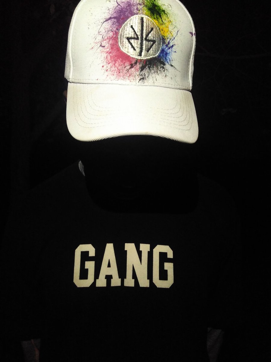 vusi_makaringe's tweet photo. #Simplish Originals #GANG Photo cred:#V_TALL🔥🔥 https://t.co/comQ2TFolG
