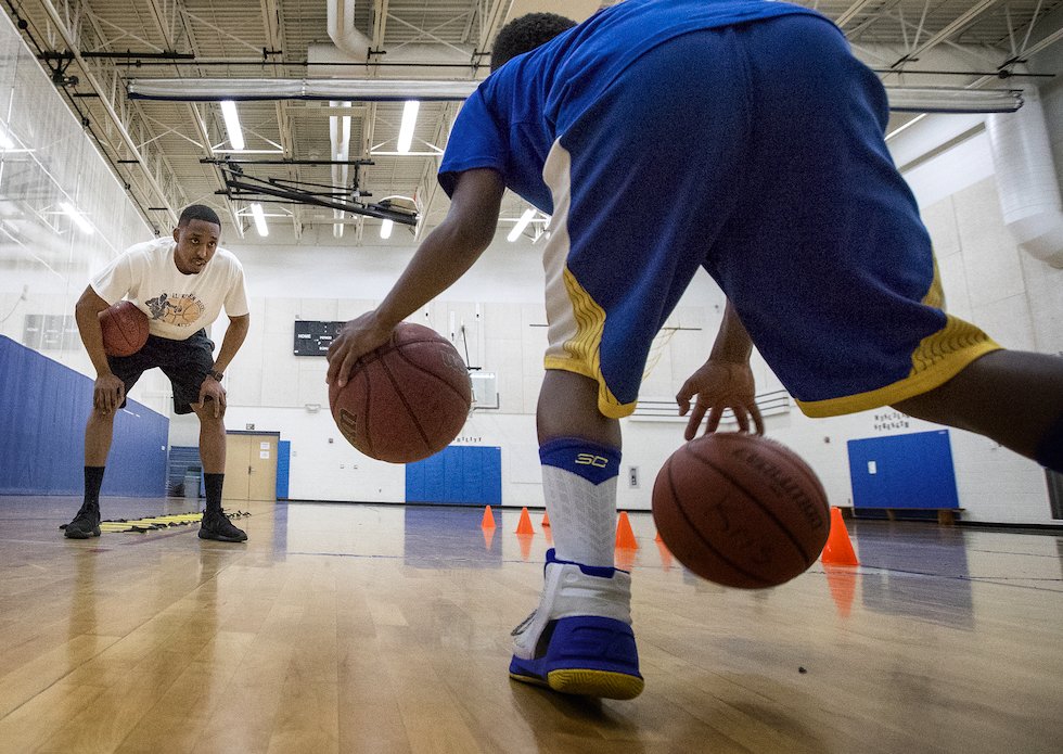 5starbasketball's tweet photo. To get a D-1 ride you need an A-1 work ethic. https://t.co/lahWL0BXYr